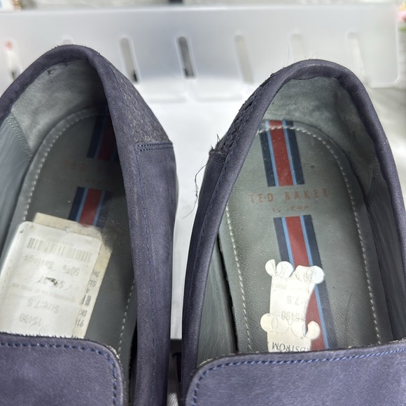 (C) Ted Baker Daveon men\'s dark blue loafers. Size: 8 main image 4